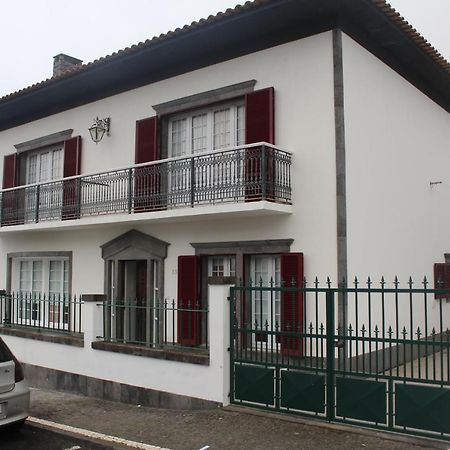 Vitorino De Nemesio Guesthouse Ponta Delgada  Bagian luar foto