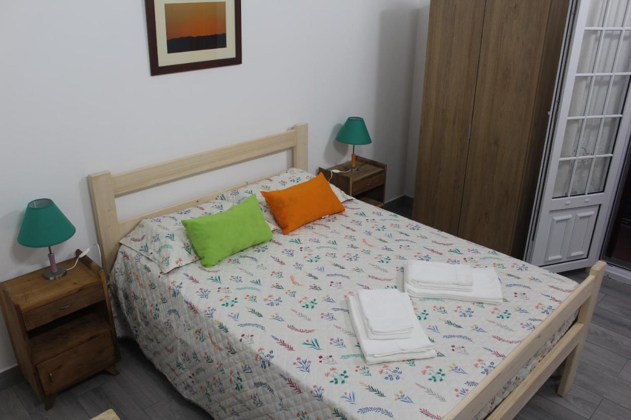 Vitorino De Nemesio Guesthouse Ponta Delgada  Bagian luar foto