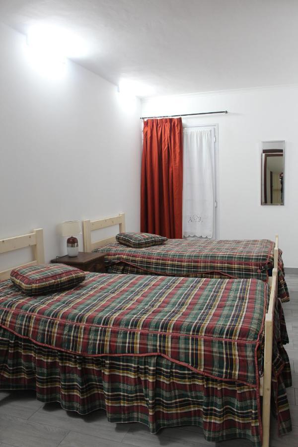 Vitorino De Nemesio Guesthouse Ponta Delgada  Bagian luar foto