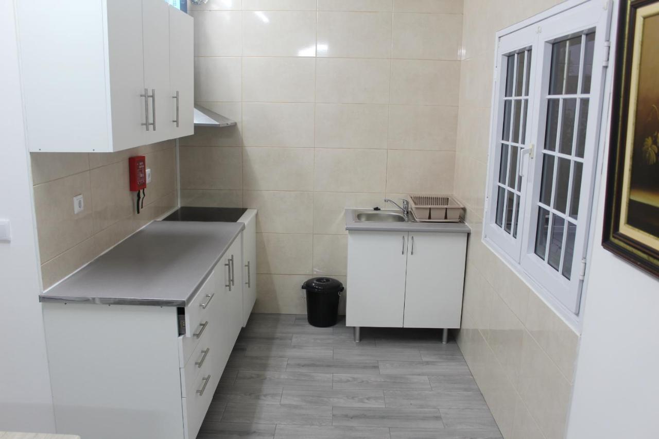 Vitorino De Nemesio Guesthouse Ponta Delgada  Bagian luar foto