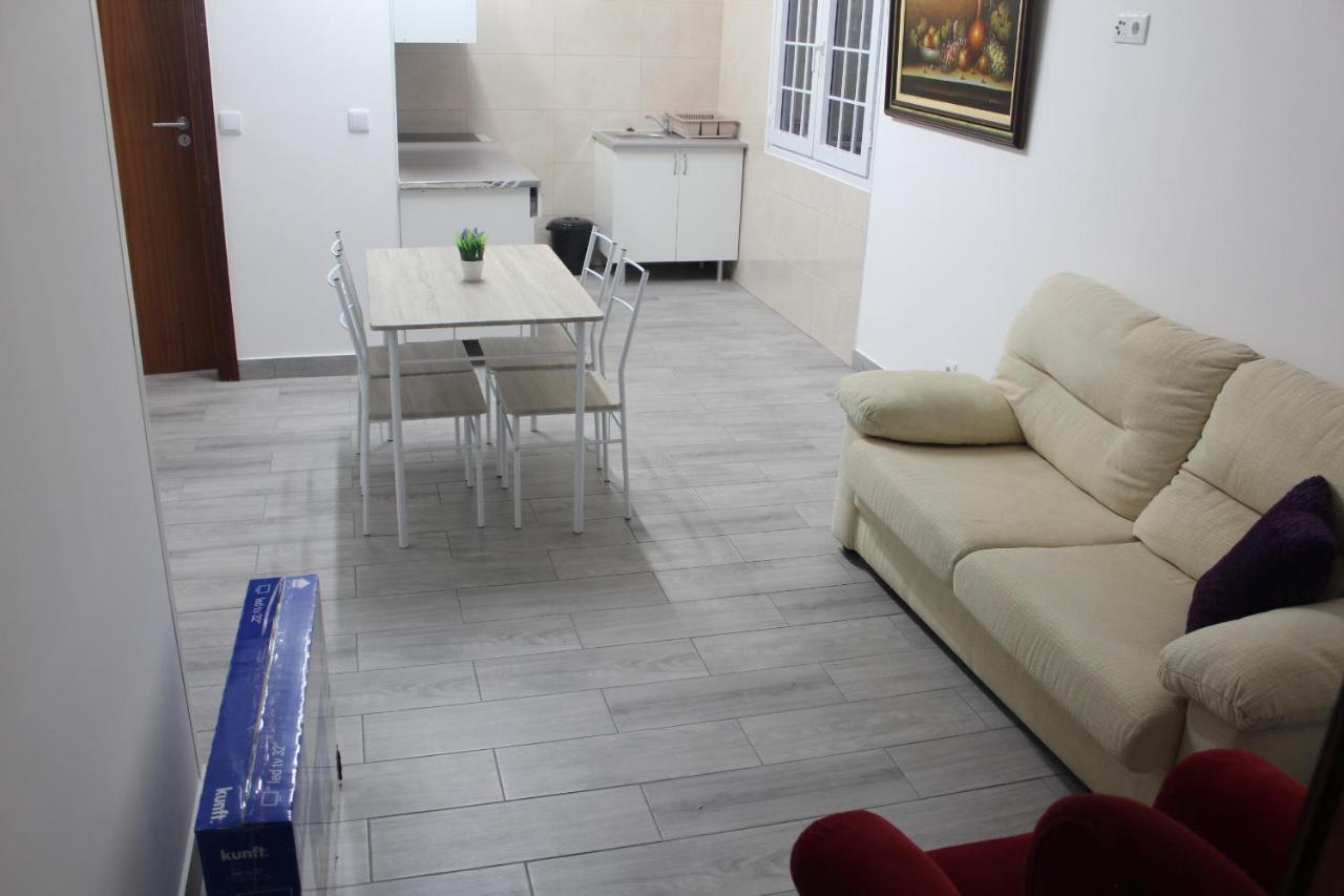 Vitorino De Nemesio Guesthouse Ponta Delgada  Bagian luar foto