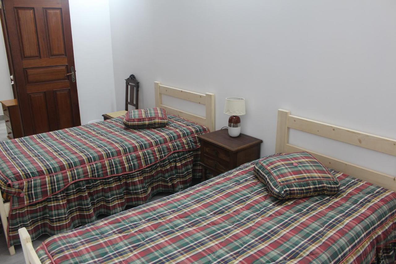 Vitorino De Nemesio Guesthouse Ponta Delgada  Bagian luar foto