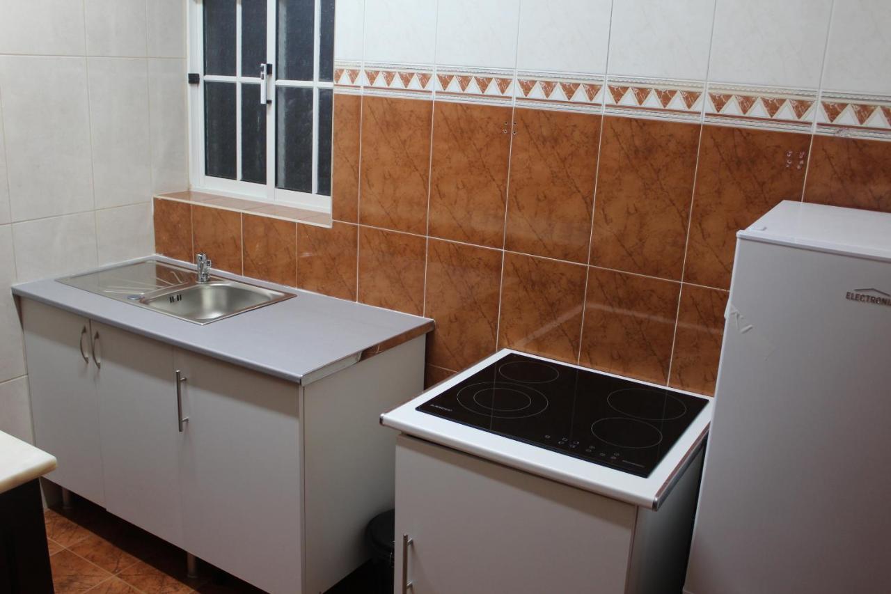 Vitorino De Nemesio Guesthouse Ponta Delgada  Bagian luar foto